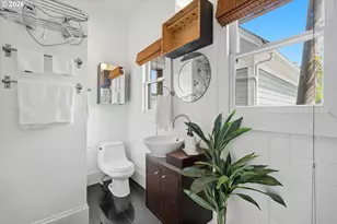 322 S Whitaker St, Portland, OR 97239 - Photo 24
