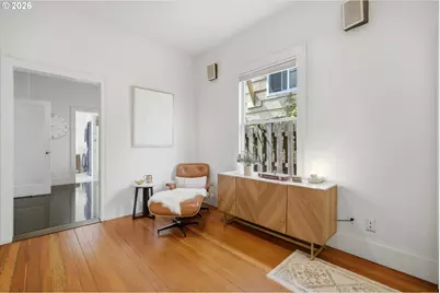 322 S Whitaker St, Portland, OR 97239 - Photo 6