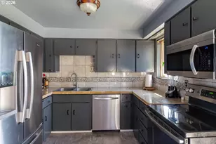 1055 W Linda Ave, Hermiston, OR 97838 - Photo 4