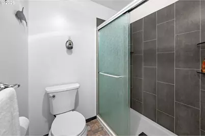 8825 SW Sorrento Rd, Beaverton, OR 97008 - Photo 20