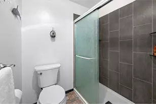 8825 SW Sorrento Rd, Beaverton, OR 97008 - Photo 20