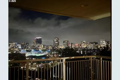 2020 SW Market Street Dr #102, Portland, OR 97201 - Photo 10