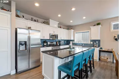 325 N Juniper Ct, Rockaway Beach, OR 97136 - Photo 10