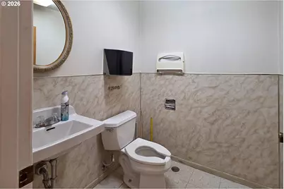 202 E North St, Enterprise, OR 97828 - Photo 10