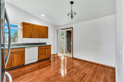 351 Elma Ct, Salem, OR 97301 - Photo 8