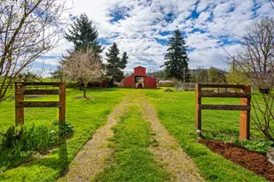14830 NW Gillihan Rd, Portland, OR 97231 - Photo 36