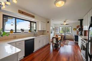 14830 NW Gillihan Rd, Portland, OR 97231 - Photo 16