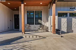 7405 SW 77th Ave, Portland, OR 97223 - Photo 2