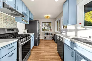 8901 Beacon Ave, Vancouver, WA 98664 - Photo 10