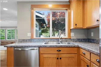 13032 Brookside Dr, Aurora, OR 97002 - Photo 14