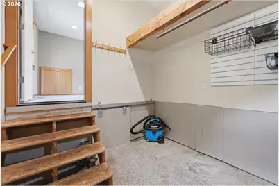 13032 Brookside Dr, Aurora, OR 97002 - Photo 32