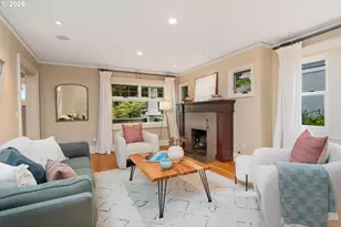 3219 SE Tibbetts St, Portland, OR 97202 - Photo 8