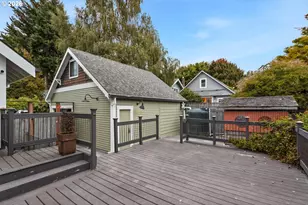 3219 SE Tibbetts St, Portland, OR 97202 - Photo 36