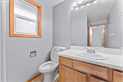 2931 Hollywood Dr NE, Salem, OR 97305 - Photo 18