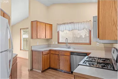 2931 Hollywood Dr NE, Salem, OR 97305 - Photo 12