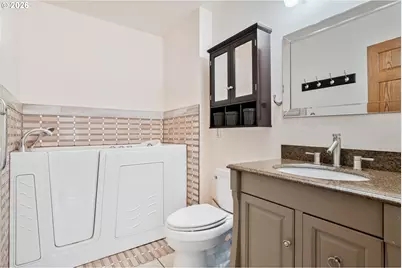 2551 Northlake Ave, Longview, WA 98632 - Photo 18