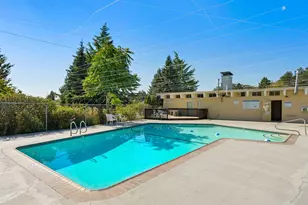 1700 NE Hogan Dr, Gresham, OR 97030 - Photo 36