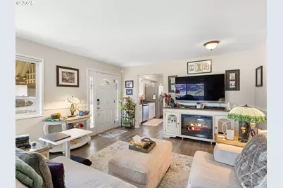 1700 NE Hogan Dr, Gresham, OR 97030 - Photo 10