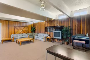 1700 NE Hogan Dr, Gresham, OR 97030 - Photo 34