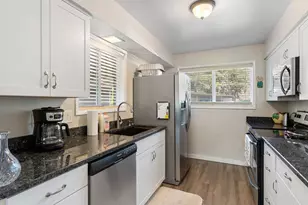 1700 NE Hogan Dr, Gresham, OR 97030 - Photo 14