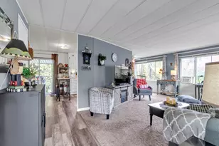 2902 E 2nd St, Newberg, OR 97132 - Photo 6