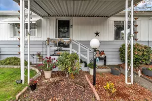 2902 E 2nd St, Newberg, OR 97132 - Photo 4