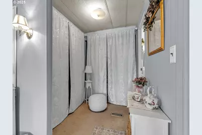 2902 E 2nd St #98, Newberg, OR 97132 - Photo 16