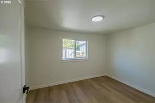 2404 10th St, Tillamook, OR 97141 - Photo 14