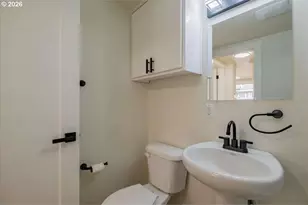 2404 10th St, Tillamook, OR 97141 - Photo 20