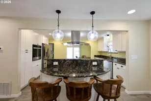 395 NE 10th St, Hermiston, OR 97838 - Photo 4