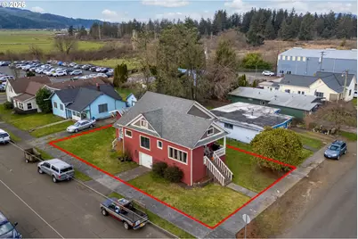 116 Cedar Ave, Tillamook, OR 97141 - Photo 1