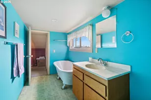 116 Cedar Ave, Tillamook, OR 97141 - Photo 24