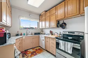 116 Cedar Ave, Tillamook, OR 97141 - Photo 14