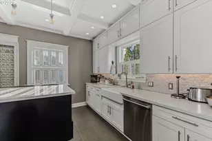 909 Center St, Oregon City, OR 97045 - Photo 6