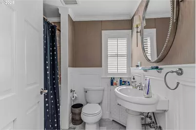 909 Center St, Oregon City, OR 97045 - Photo 26