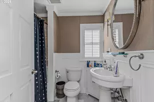 909 Center St, Oregon City, OR 97045 - Photo 26