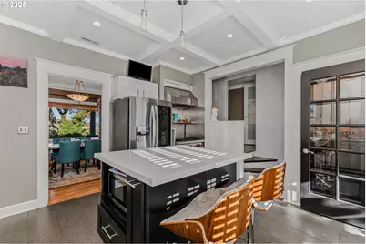 909 Center St, Oregon City, OR 97045 - Photo 8