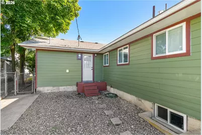 207 E Court St, Goldendale, WA 98620 - Photo 34