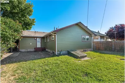 207 E Court St, Goldendale, WA 98620 - Photo 32