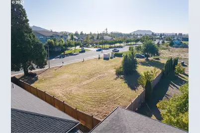 N Main Between 48-49th St, Springfield, OR 97478 - Photo 4