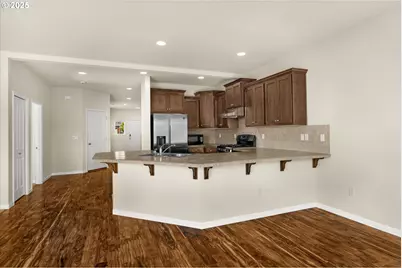 2890 23rd Ave, Albany, OR 97321 - Photo 6