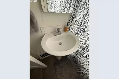 1040 N Ainsworth St, Portland, OR 97217 - Photo 12