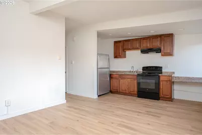 7180 SE Tolman St, Portland, OR 97206 - Photo 8