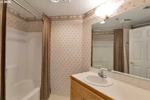 15420 NE Knott St, Portland, OR 97230 - Photo 10