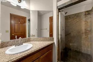 17973 St Clair Dr, Lake Oswego, OR 97034 - Photo 16
