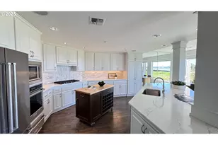 5421 SE Scenic Ln, Vancouver, WA 98661 - Photo 12