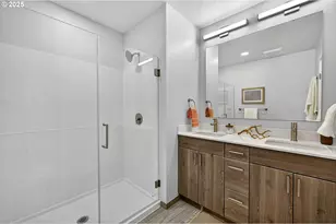 7272 NE Going St, Portland, OR 97218 - Photo 28