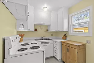 305 SE 75th Ave, Portland, OR 97215 - Photo 12