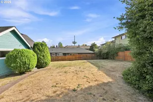 1235 SW Cheltenham St, Portland, OR 97239 - Photo 38