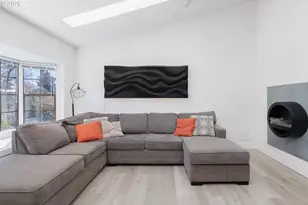 791 SE Fir St, Toledo, OR 97391 - Photo 4